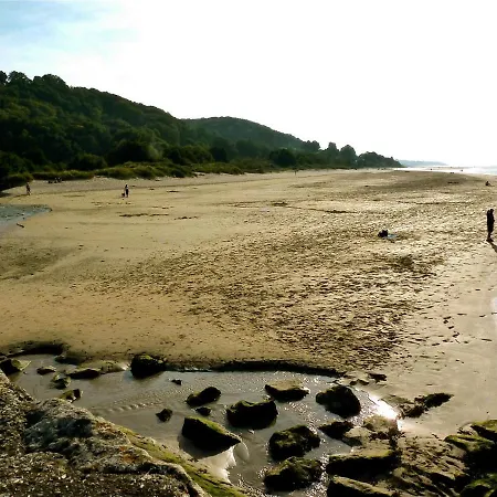 Atelier D'art Saint Leonard Pensionat 4*